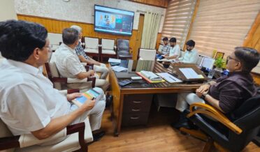 جاوید رانا نے پونچھ میں سیلابی اِمداد ، ٹریفک مینجمنٹ اور اِی ایم آر ایس کے کام کاج کا جائزہ لیا