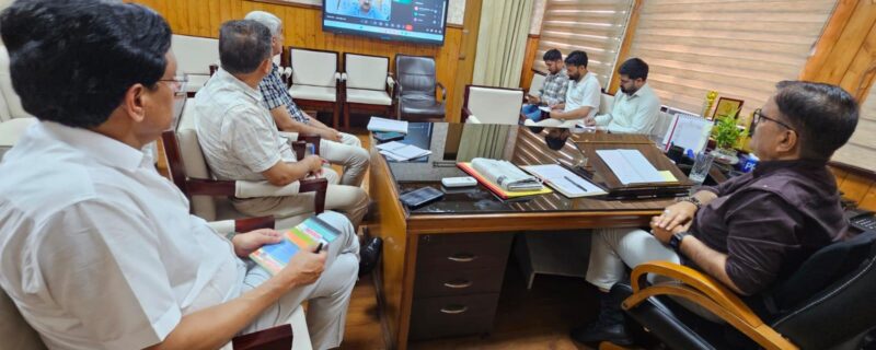 جاوید رانا نے پونچھ میں سیلابی اِمداد ، ٹریفک مینجمنٹ اور اِی ایم آر ایس کے کام کاج کا جائزہ لیا