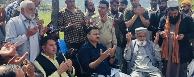 جاوید رانا کا سرنکوٹ میں کویت حادثے کے متاثرین کے اہل خانہ کے ساتھ اِظہارِ تعزیت