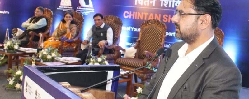 ستیش شرما کا ایس کے آئی سی سی سری نگر میںچنتن شیویر کے اِختتامی سیشن سے خطاب