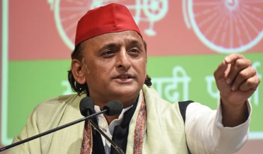 اکھلیش یادو کا بی جے پی حکومت پر حملہ- ’کسان نظرانداز، بارش و ژالہ باری سے فصلیں تباہ‘