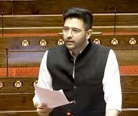 اے اے پی نے راگھو چڈھا کو ہٹانے کا مطالبہ کیا، انہیں راجیہ سبھا میں بولنے سے روکنے کو کہا