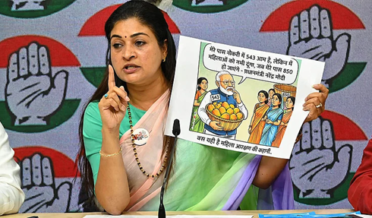 خواتین ریزرویشن پر مودی حکومت کو چیلنج، مہیلا کانگریس کا 10لاکھ پوسٹ کارڈ بھیجنے کا اعلان