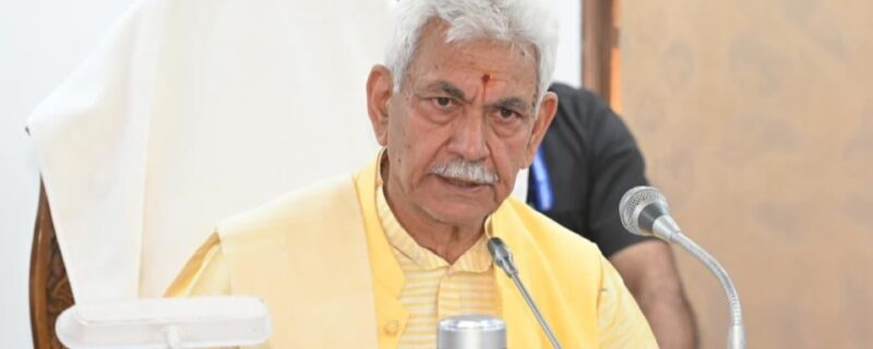 لیفٹیننٹ گورنر نے اونتی پورہ پلوامہ میں جموں وکشمیر کے پہلے نیشنل سینٹر آف ایکسی لنس کیلئے وزیر اعظم اور مرکزی وزیر اَمورِ نوجواناں و کھیل کود کا شکریہ اَدا کیا