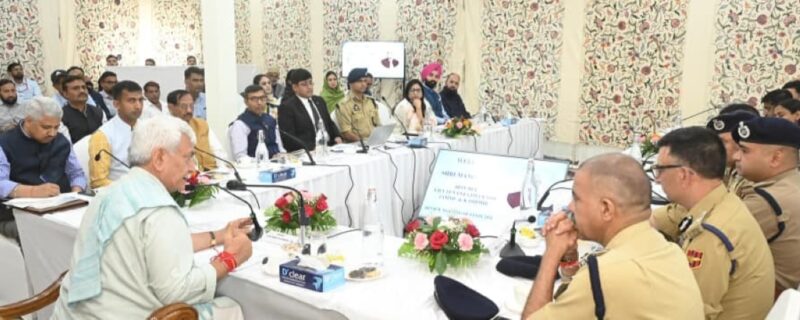 لیفٹیننٹ گورنر نے بال تل کا دورہ کیا اور آئندہ شری امرناتھ جی یاترا کی تیاریوںکا جائزہ لیا
