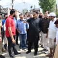 جاوید رانا اور جاوید ڈار نے گاندربل میں آبپاشی سہولیات کا موقعہ پر معائینہ کیا