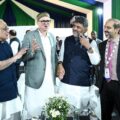 عمر عبداللہ نے بنگلورو میں کرناٹک کے وزیر اعلیٰ ڈی کے شیو کمار سے ملاقات کی