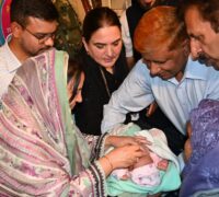 سکینہ اِیتو نے ڈِسٹرکٹ ہسپتال کولگام سے ’پلس پولیس امیونائزیشن مہم ‘ کا آغاز کیا