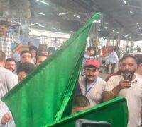 ستیش شرما نے جموں سے سومناتھ جی یاترا کو جھنڈی دِکھاکر روانہ کیا