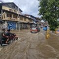 موسلا دھار بارش سے وادی کے کئی علاقے زیر آب