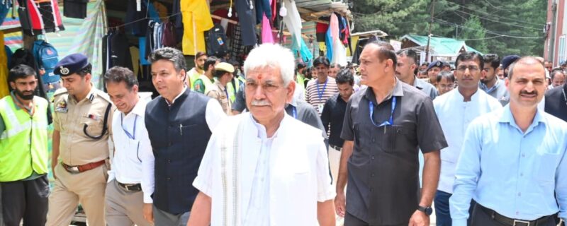 لیفٹیننٹ گورنر نے نُون ون بیس کیمپ کا دورہ کیا اور یاتریوں کیلئے سہولیات کا معائینہ کیا