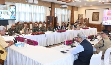 لیفٹیننٹ گورنر نے سینئر اَفسران کے ساتھ اعلیٰ سطحی سیکورٹی جائزہ میٹنگ کی صدارت کی