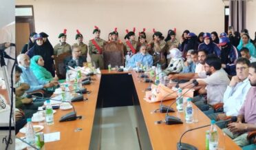 سکینہ اِیتو نے گورنمنٹ ڈِگری کالج وومن زکورہ سری نگر کا دورہ کیا