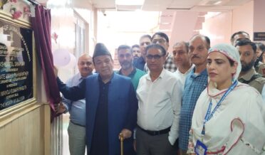 سپیکر قانون ساز اسمبلی نے ایم ایل اے ہوسٹل سری نگر میں تجدید شدہ سہولیات اور نئی لفٹوں کا اِفتتاح کیا