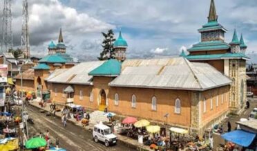 حکومت نے تاریخی جامع مسجد شوپیان اور سرودھر چومنڈاما تا مندر رام بن کی بحالی کیلئے 16.36 کرو ڑ روپے منظور کئے