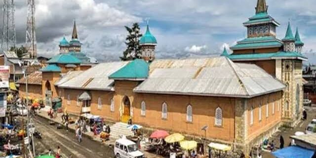 حکومت نے تاریخی جامع مسجد شوپیان اور سرودھر چومنڈاما تا مندر رام بن کی بحالی کیلئے 16.36 کرو ڑ روپے منظور کئے
