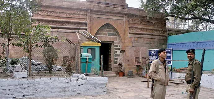 کمال مولا مسجد کیس : سپریم کورٹ میں درخواست پر /29 جولائی کو سماعت