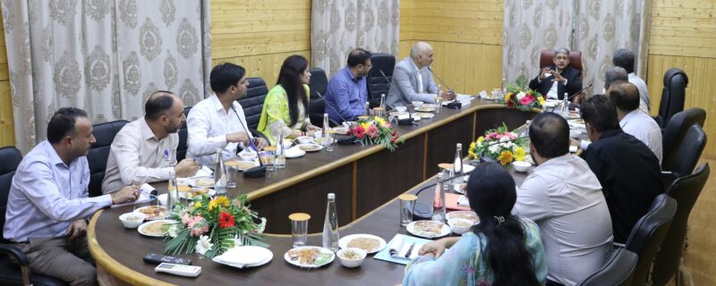 چیف ایگزیکٹیو آفیسر ایف ایس ایس اے آئی نے جموںوکشمیر میں فوڈ ٹیسٹنگ کا جائزہ لیا