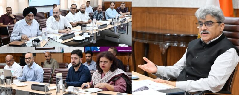 چیف سیکرٹری نے جموںوکشمیر کے ہینڈی کرافٹس و ہینڈ لوم سیکٹر کو مضبوط بنانے کے اَقدامات کا جائزہ لیا