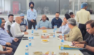 نائب وزیراعلیٰ نے کٹھوعہ میں صنعتی ترقی اور بحالی کے کاموں کا جائزہ لیا