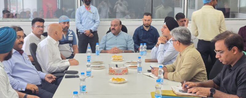 نائب وزیراعلیٰ نے کٹھوعہ میں صنعتی ترقی اور بحالی کے کاموں کا جائزہ لیا
