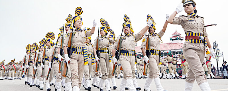 1057پولیس اہلکاروں کو بہادری کے تمغوں سے نوازا گیا