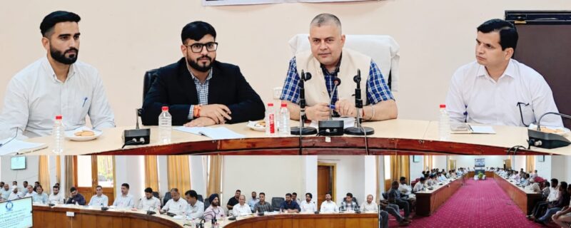 امیت شرما نے راجوری میں ’ڈِسٹرکٹ سنسس ہیند بُک 2027 ‘کی تیاریوں کا جائزہ لیا