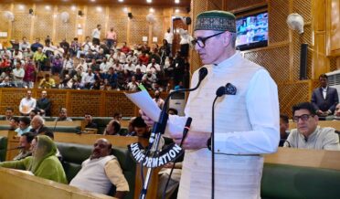 ہر سیاحتی مقام کو گلمرگ جیسا نہیں بنایا جاسکتا او رہر جگہ گنڈولہ نہیں لگائے جاسکتے ۔ وزیراعلیٰ عمر عبداللہ