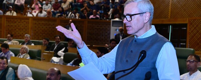 وزیراعلیٰ عمر عبداللہ نے جموںوکشمیر کو ریاست کا درجہ فوری بحال کرنے کی قرار داد پیش کی