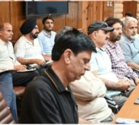 جاوید ڈار نے فروٹ منڈی ایسوسی ایشنز کو مسائل کے ترجیحی بنیادوں پر حل کی یقین دہانی کی