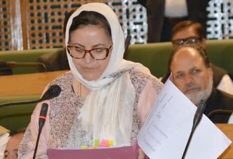پہلگام میں 50 بستروں پر مشتمل ہسپتال کا 75 فیصد کام مکمل اور نظرثانی شدہ منظور ی کا عمل جاری۔وزیر صحت سکینہ اِیتو
