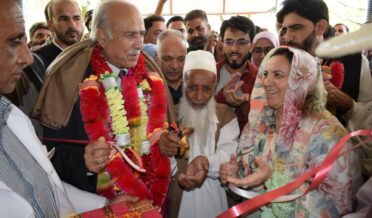 سکینہ اِیتو نے پانپور میں متعدد ترقیاتی منصوبوں کا اِفتتاح کیا