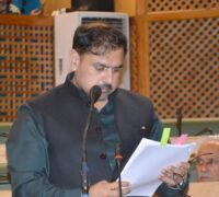 221 پنچایتوں میں کھیل کے میدان موجود ہیں اور ڈورو سٹیڈیم کی 1036کروڑ روپے کی اَپ گریڈیشن زیر غور ہے۔ ستیش شرما