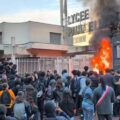 فرانس:طلبہ اور پولیس کے درمیان کشیدگی میں اضافہ، کئی ہائی اسکول بند