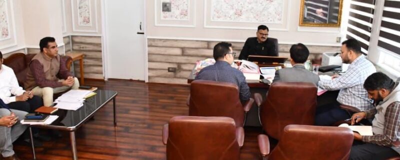 جاوید رانا نے جل شکتی ، جنگلات اور قبائلی امور محکموں میں جاری کاموںکیلئے فنڈز کے اِستعمال اور طبعی و مالی پیش رفت کا جائزہ لیا