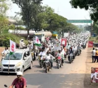 گنّا کسانوں کی چینی کے گوداموں کو مقفل کرنے کی دھمکی