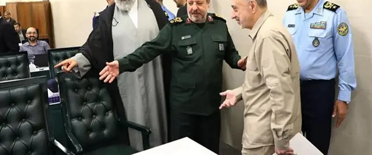 ایران کا امریکی دھمکیوں کے آگے جھکنے سے انکار، کہا- ’شرائط پوری ہوئیں تو ساتویں دن مذاکرات ہوں گے‘